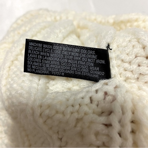 A.n.a Cable Knit Crochet Beanie Hat - Picture 6 of 9